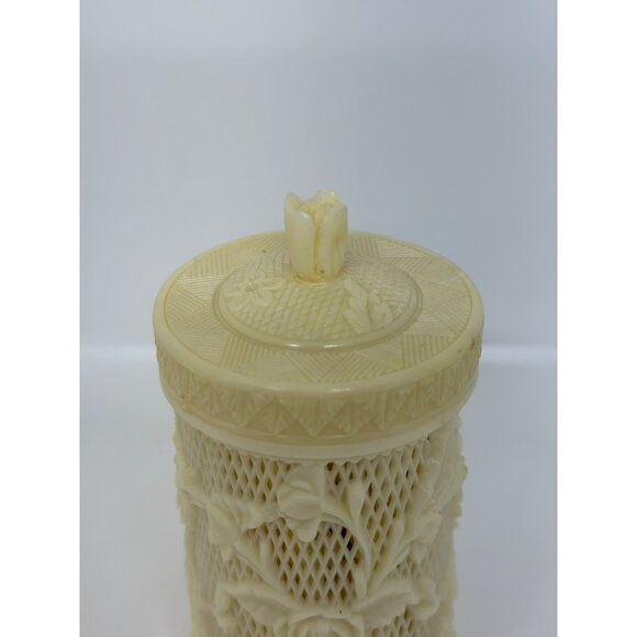 VTG 1978 AGiftCorp Round Ivory Rose Pierced Hors' d'oeuvres Box 5" Tall READ - Picture 3 of 10